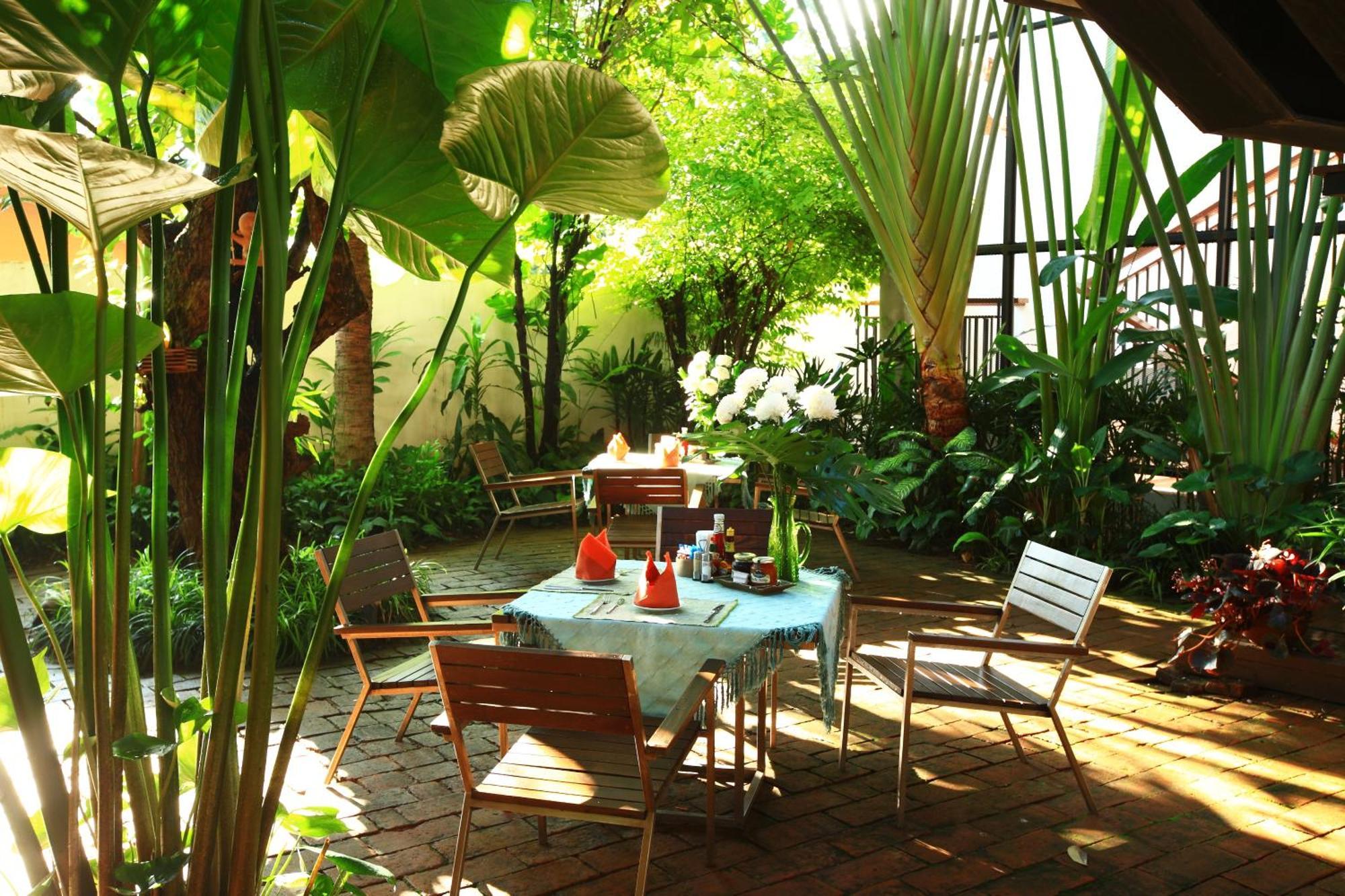 Iudia Hotel Phra Nakhon Si Ayutthaya Exterior photo